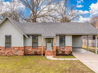 707 W Fisher St, Beebe, AR 72012