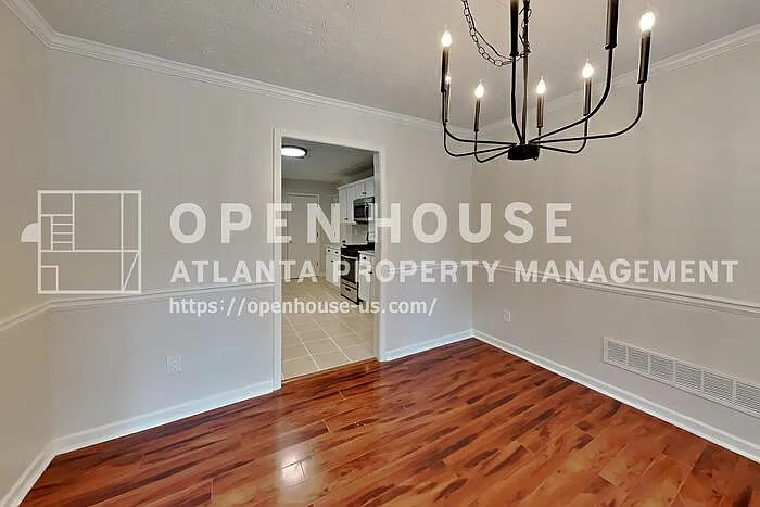 7318 Coral Lake Dr — Photo 9