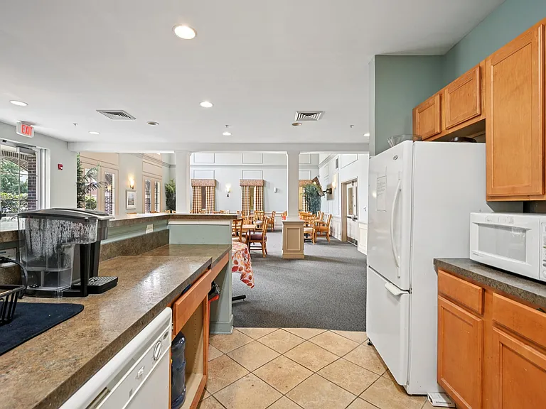 Birchwood at Parker Hall 55+ Community — Photo 20
