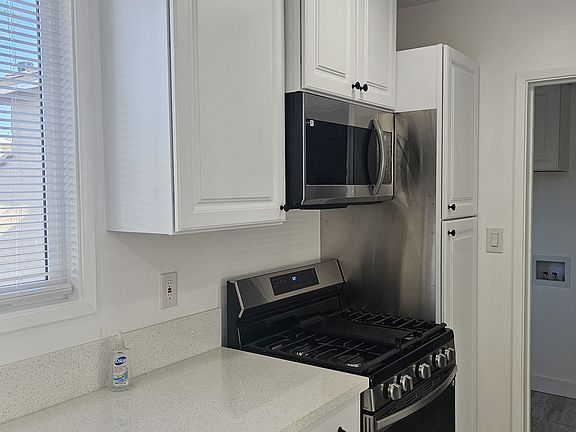 3rd image of 4116 Brock Ave