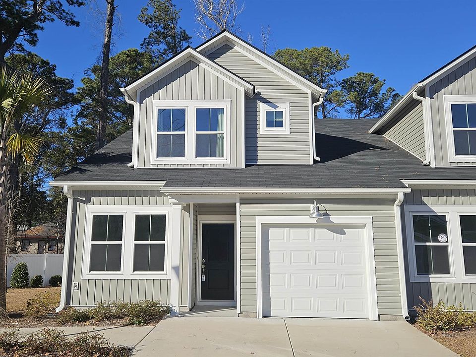 1st image of 121 Hoffman Park Dr. #121