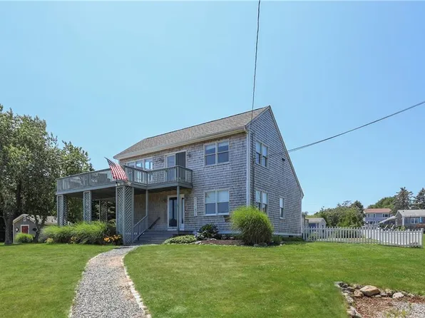 35 Wild Cherry Dr, Little Compton, RI 02837