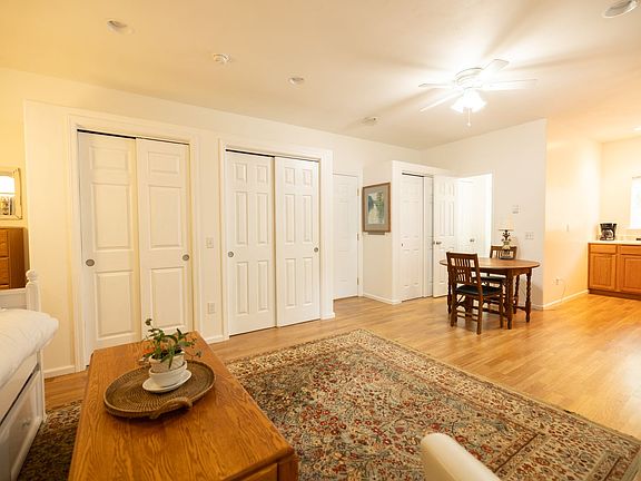 3rd image of 327 Dawn Allan Dr Unit A-jds327a
