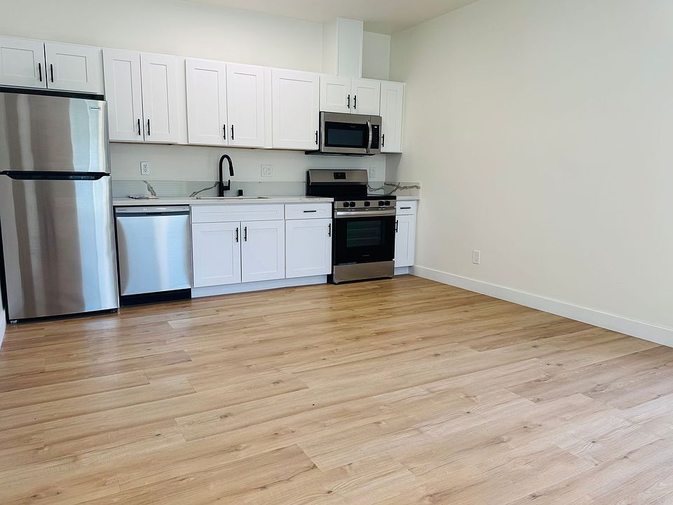 1st image of 1235-39 Lincoln Ave #1