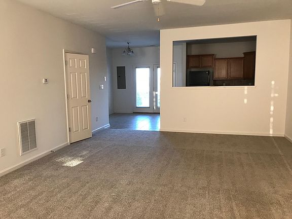 2nd image of 4289 Evangeline Ln
