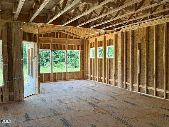 4th image of 1735 Meadowfern Pl