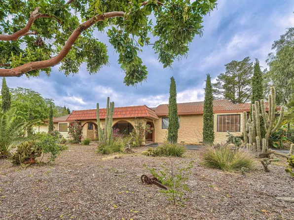 225 Cox Ave, San Martin, CA 95046