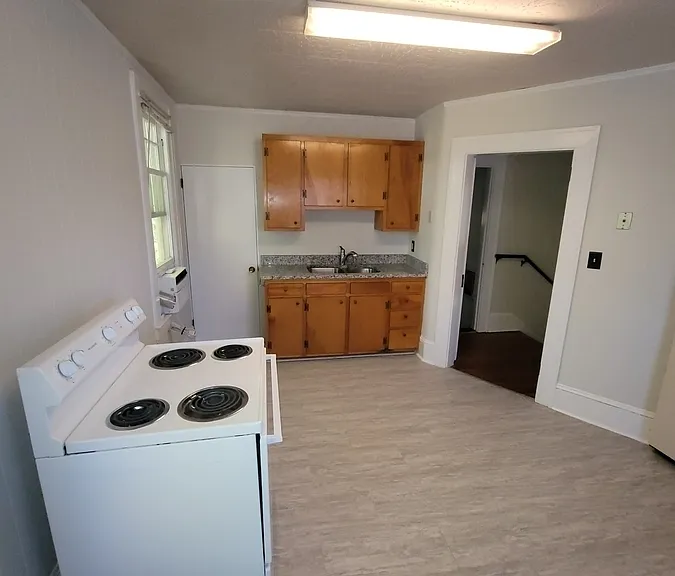 812 West St #3 — Photo 2