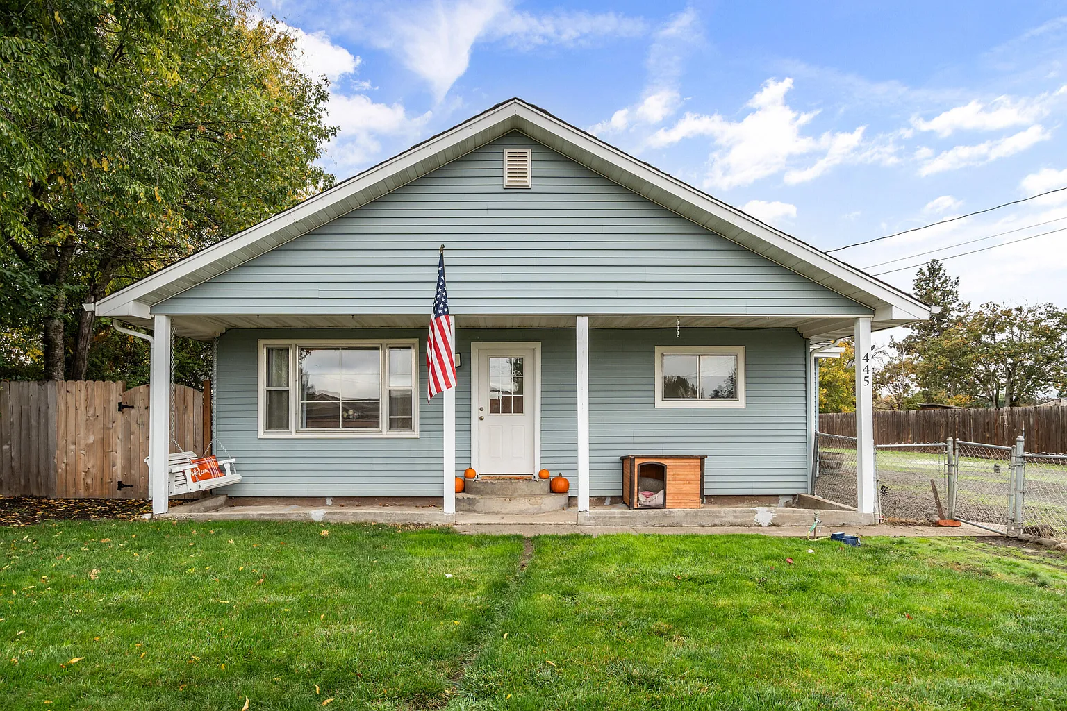 445 Orr Dr photo 1