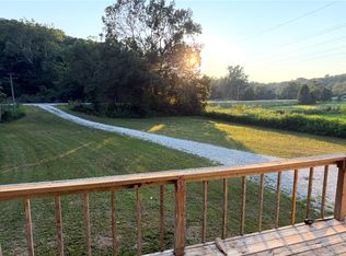 7902 S Cameron Ln, Mapleton, IL 61547