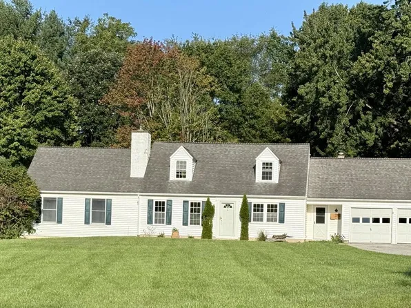 210 Windy Hill Rd, Downingtown, PA 19335