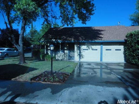 2nd image of 4924 Lavelle Way