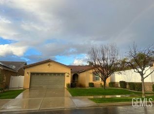14504 Checkerbloom Dr, Bakersfield, CA 93314