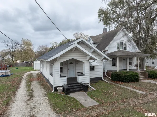 213 Day St, Galesburg, IL 61401