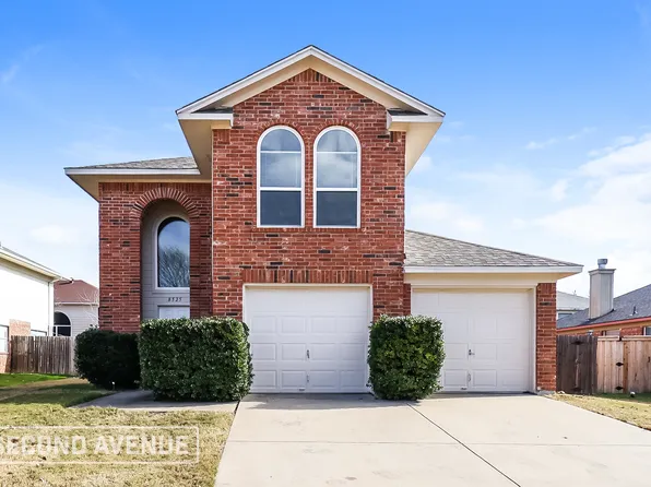 8525 Auburn Dr, Fort Worth, TX 76123