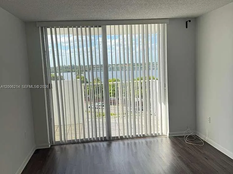 1200 NE Miami Gardens Dr #812W — Photo 11