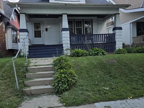 2852 N 36th STREET, Milwaukee, WI 53210