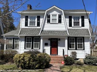 39 Rokeby Pl, Staten Island, NY 10310