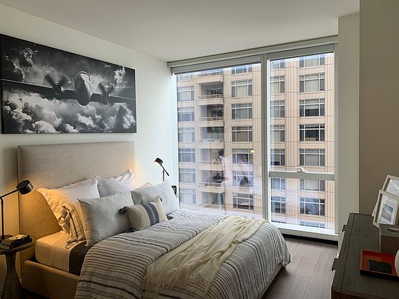 4th image of 414 E Grand Ave #4214
