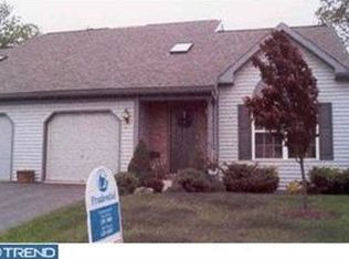 90 Michigan Dr, Sinking Spring, PA 19608