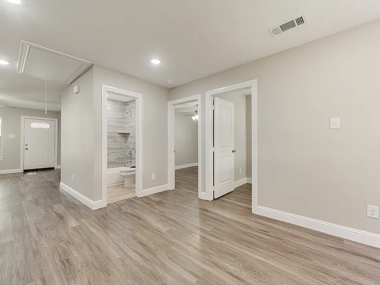 913 Live Oak St #A — Photo 15