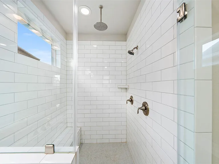 420 W 28th St #D — Photo 21