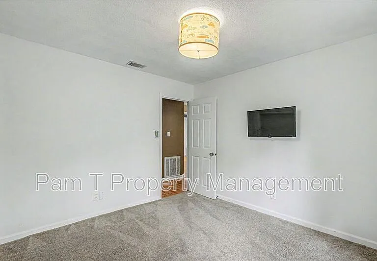 1332 Grace Dr — Photo 22