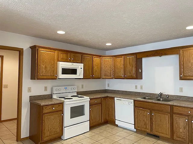 3966 S Jonathan Ave — Photo 5