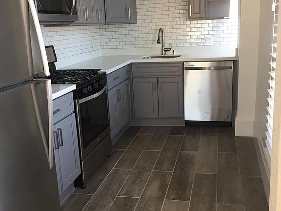 3rd image of 1000 Powell St APT 67