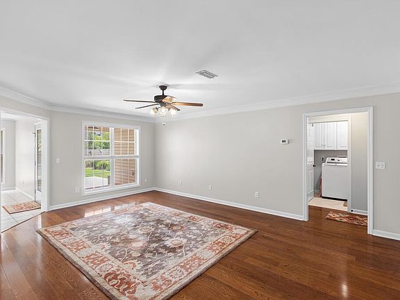 4th image of 119 Sundance Ln