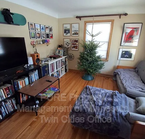 4421 30th Ave S — Photo 1