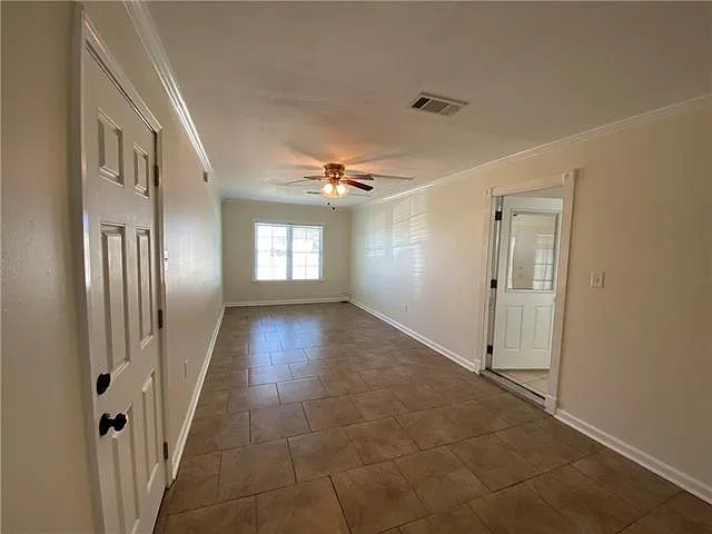 1956 Longwood Ct — Photo 7