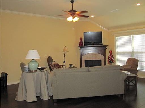 2nd image of 3802 SW Flatrock Ave
