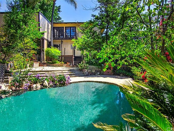 2nd image of 4667 Morro Dr