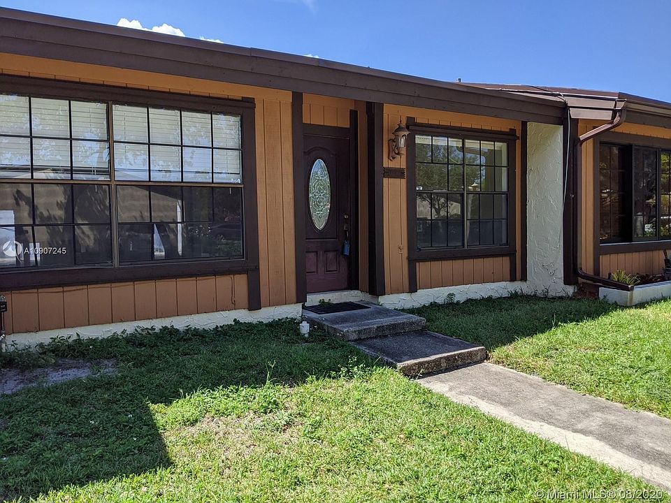 1st image of 10321 Oleander Ct #10321