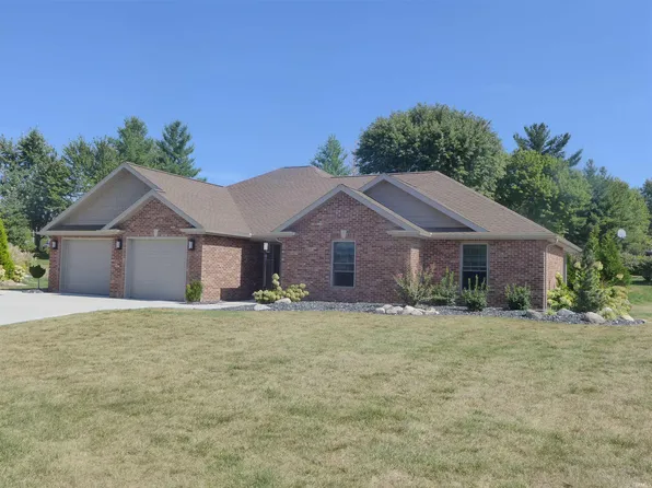 614 W 34th St, Jasper, IN 47546