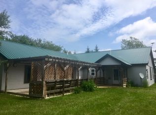 1201 W Devereaux Lake Rd, Indian River, MI 49749