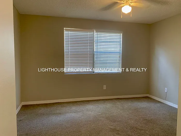 466 Crabapple Ct #D — Photo 12