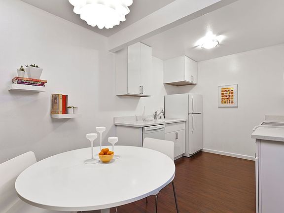 3rd image of 1375 Civic Center Dr #17