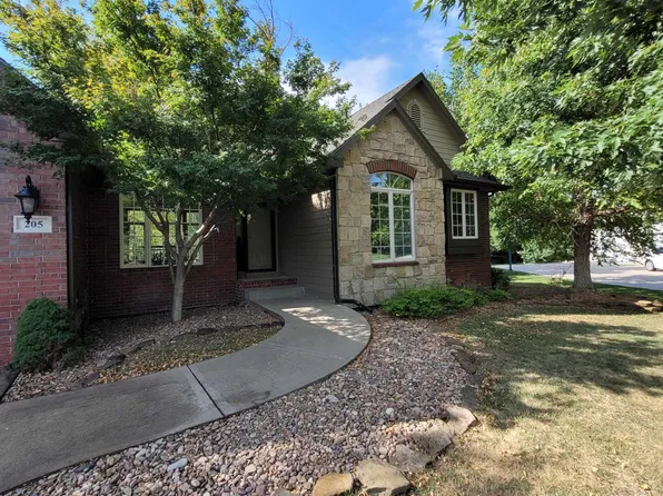 205 Sienna Ct, Rose Hill, KS 67133