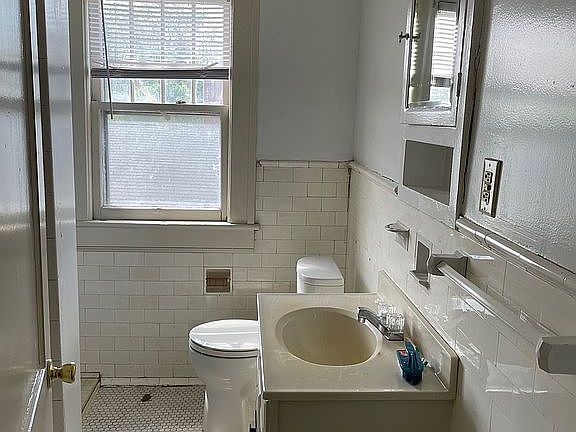 5th image of 2324 Orange Ave NW #B