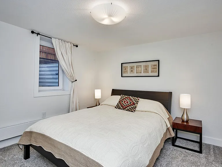 2308 Grape St — Photo 27
