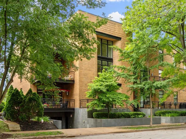 7542 Cromwell Dr APT 2B, Saint Louis, MO 63105