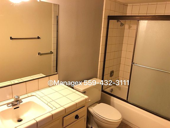 3rd image of 1039 N Fulton St APT 104