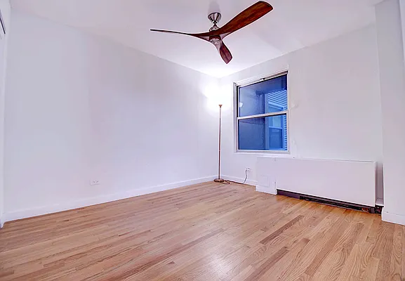 Rented by Urbane Brokerage | media 9