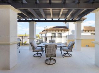 8390 SW 72nd Ave APT 609, Miami, FL 33143