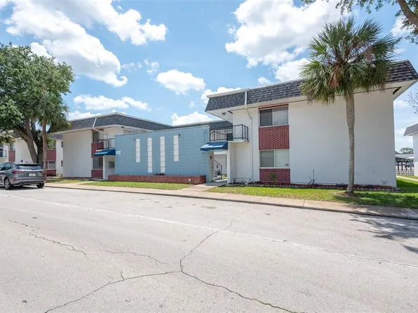 303 Ridge Blvd #2100, South Daytona, FL 32119