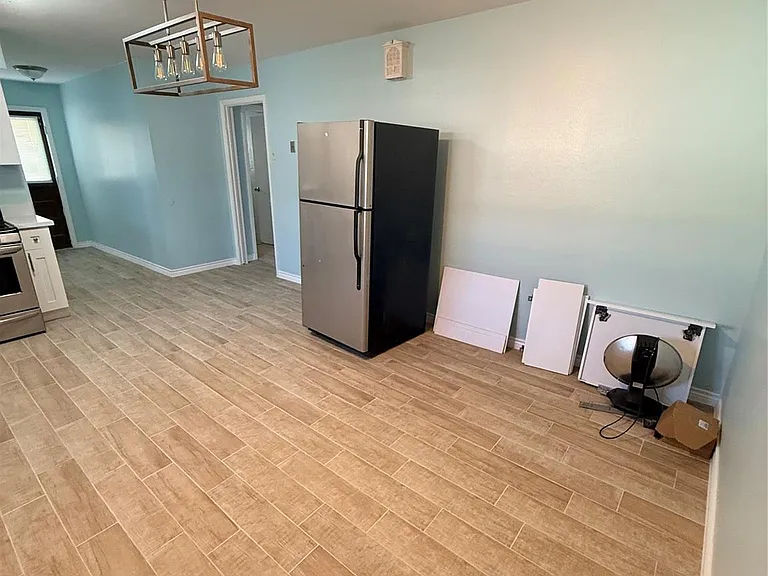5107 Avenue Q — Photo 11