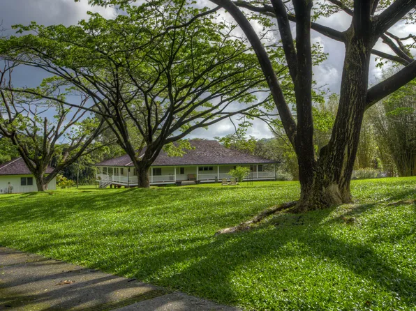 6140 Kahiliholo Rd, Kilauea, HI 96754