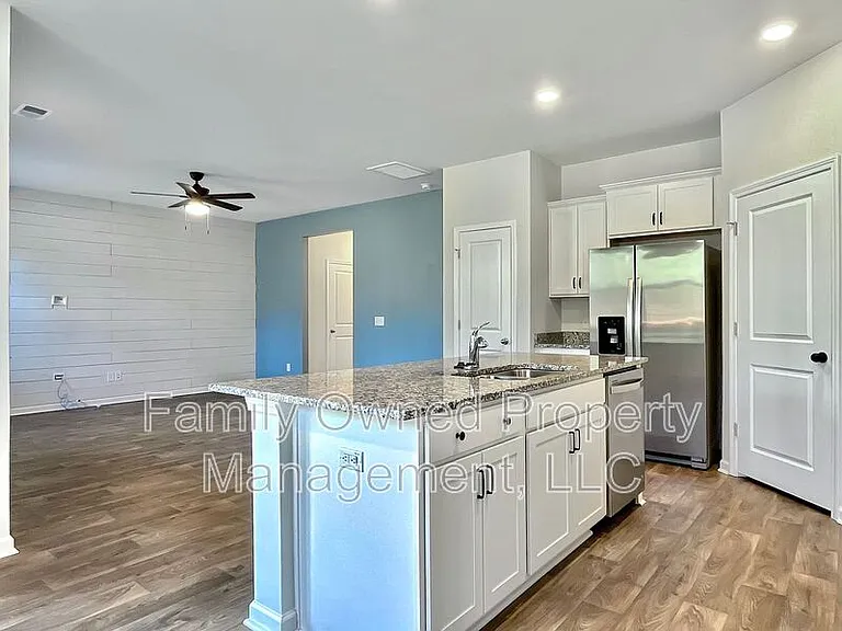 146 Sweet Cherry Ln — Photo 9